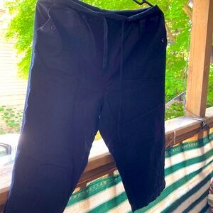 Petite L summer black cotton capris